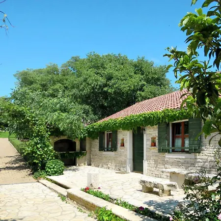 Holiday home Holiday Ana *